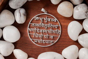 Amulett „Gayatri Mantra“
